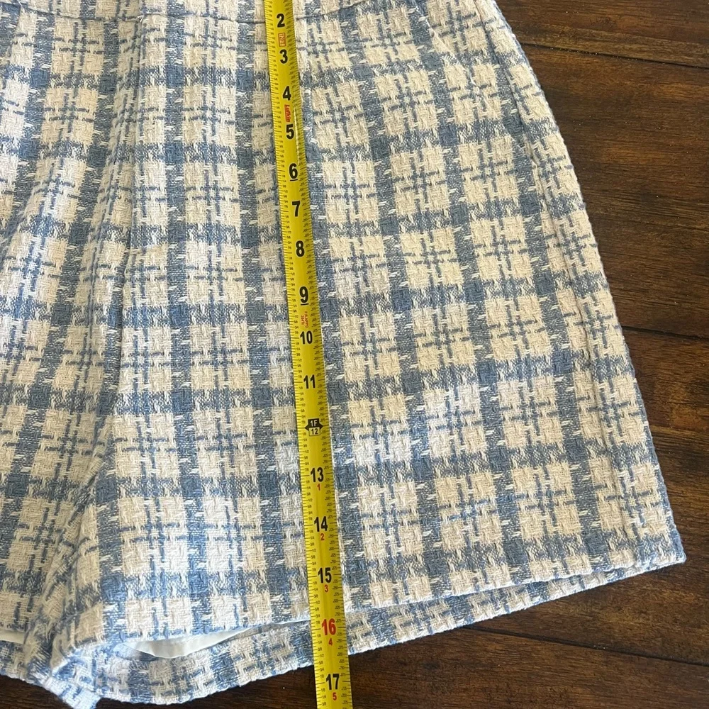 ACOA‎ high-waisted tweed with a blue and white plaid pattern Size L